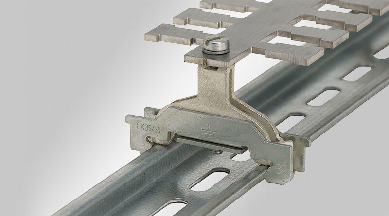 KAFM-EMC cable assembly with strain relief