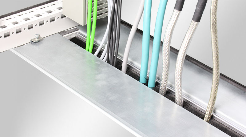 KDR-BES-U | Brosses passe-cables