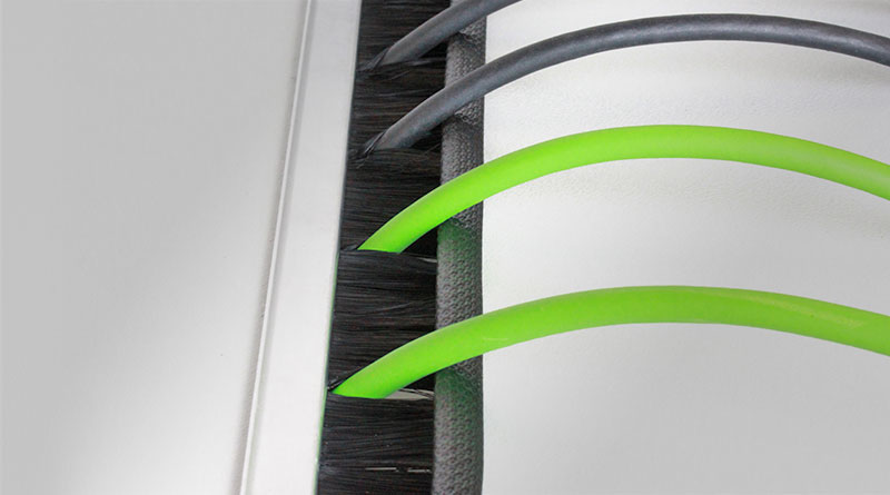 KDR-BES-U | Brosses passe-cables